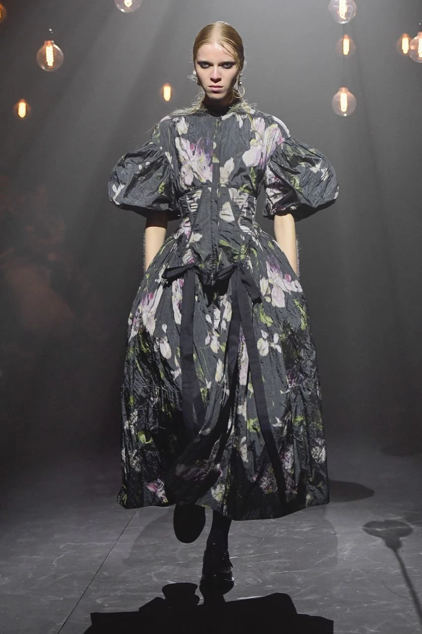 Desfile Erdem, otoño invierno 2023/24, en el Fashion Week de Londres.