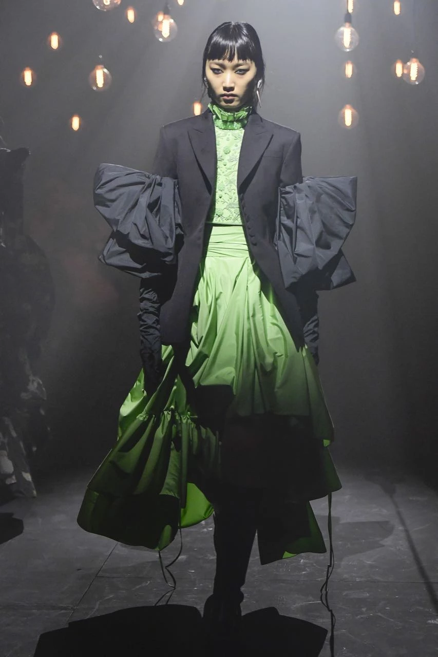 Desfile Erdem, otoño invierno 2023/24, en el Fashion Week de Londres.