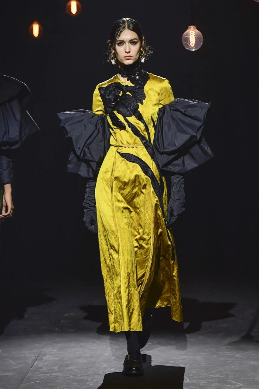 Desfile Erdem, otoño invierno 2023/24, en el Fashion Week de Londres.