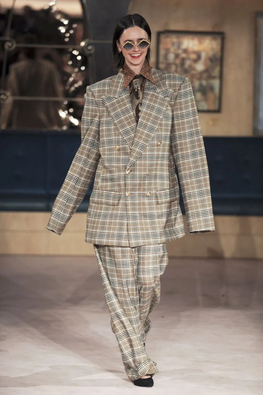 Desfile otoño invierno 2023/24 de Helen Anthony en Londres Fashion Week