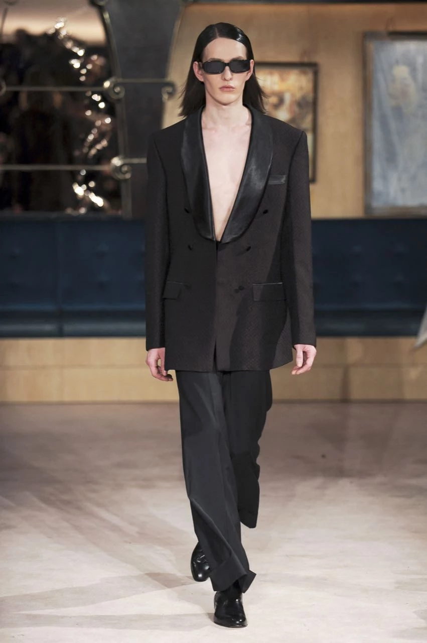 Desfile otoño invierno 2023/24 de Helen Anthony en Londres Fashion Week