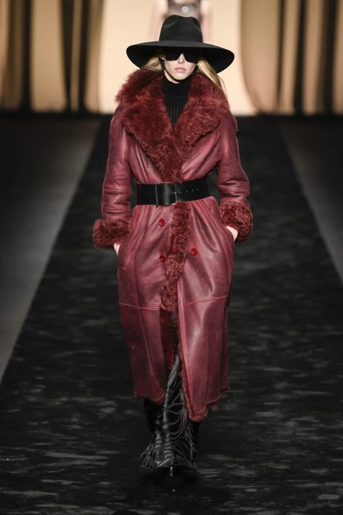 Desfile otoño invierno 2023/24 de Alberta Ferretti en Milan Fashion Week