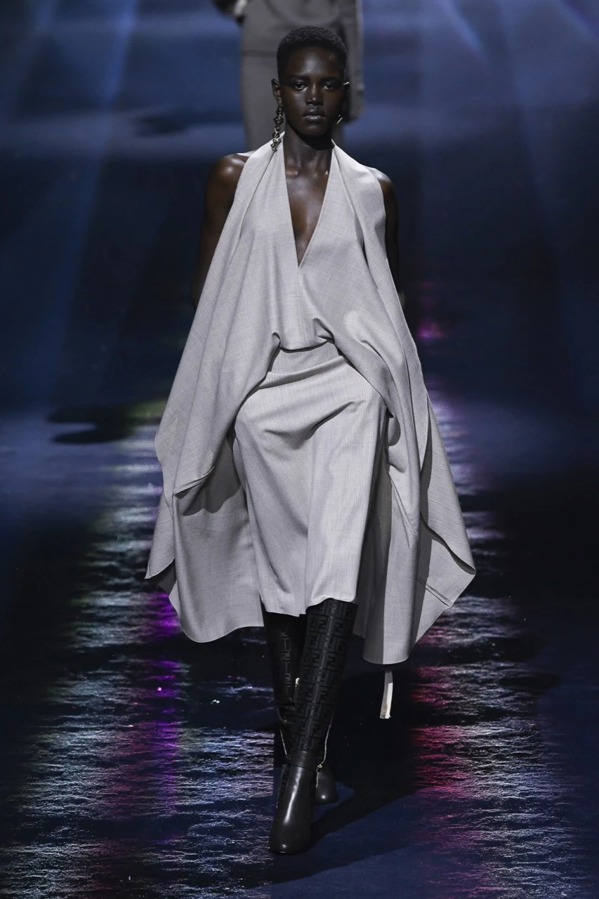 Desfile de Fendi otoño invierno 2023/24 en Milán fashion Week.