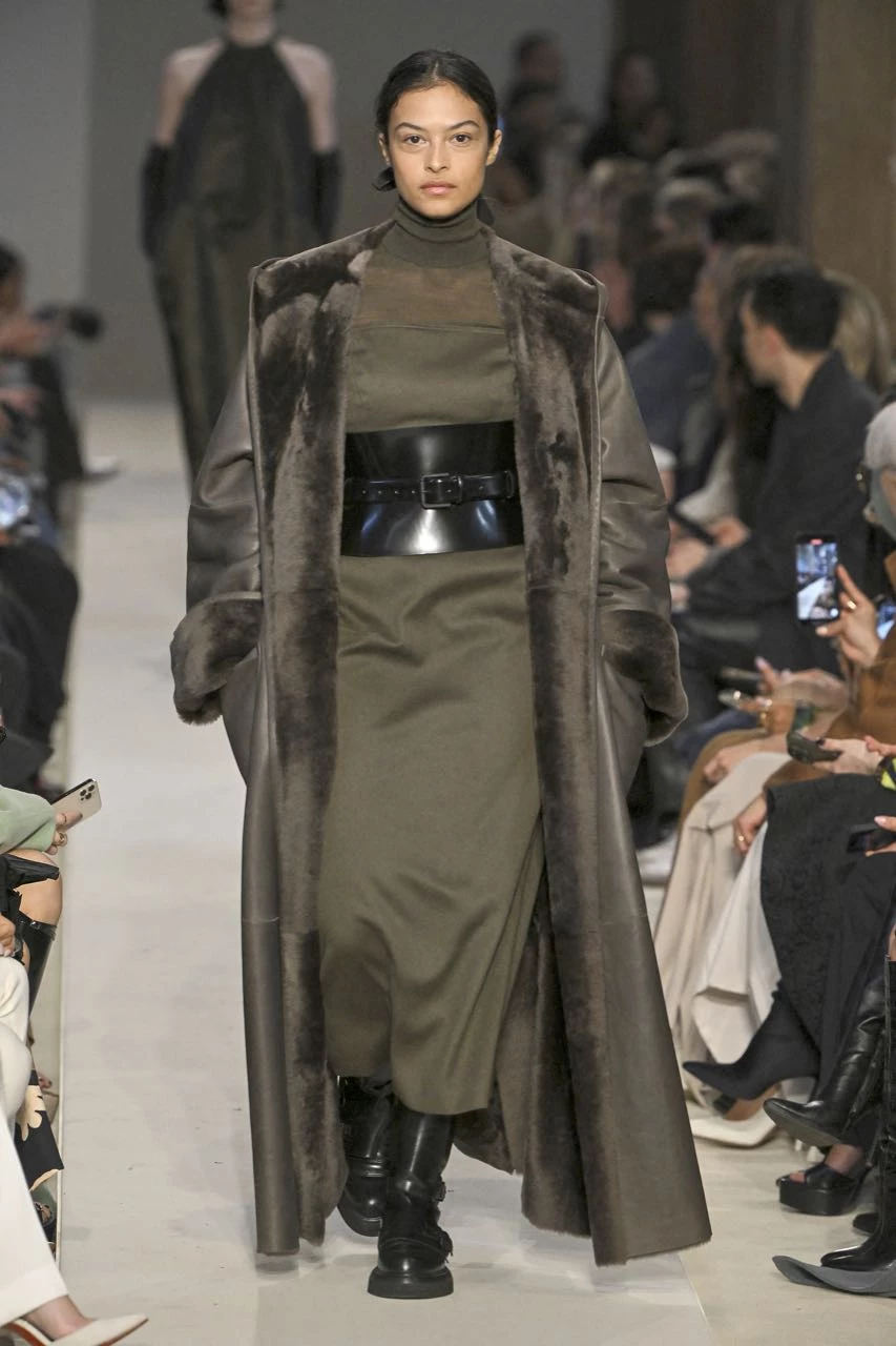 Desfile Max Mara otoño invierno 2023 en la Semana de Moda de Milán