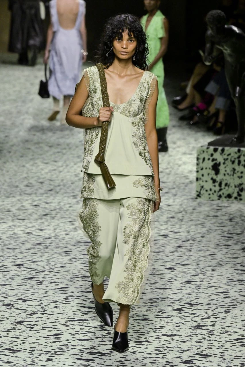 Desfile Bottega Veneta, otoño invierno 2023/24 en la Semana de la Moda de Milán