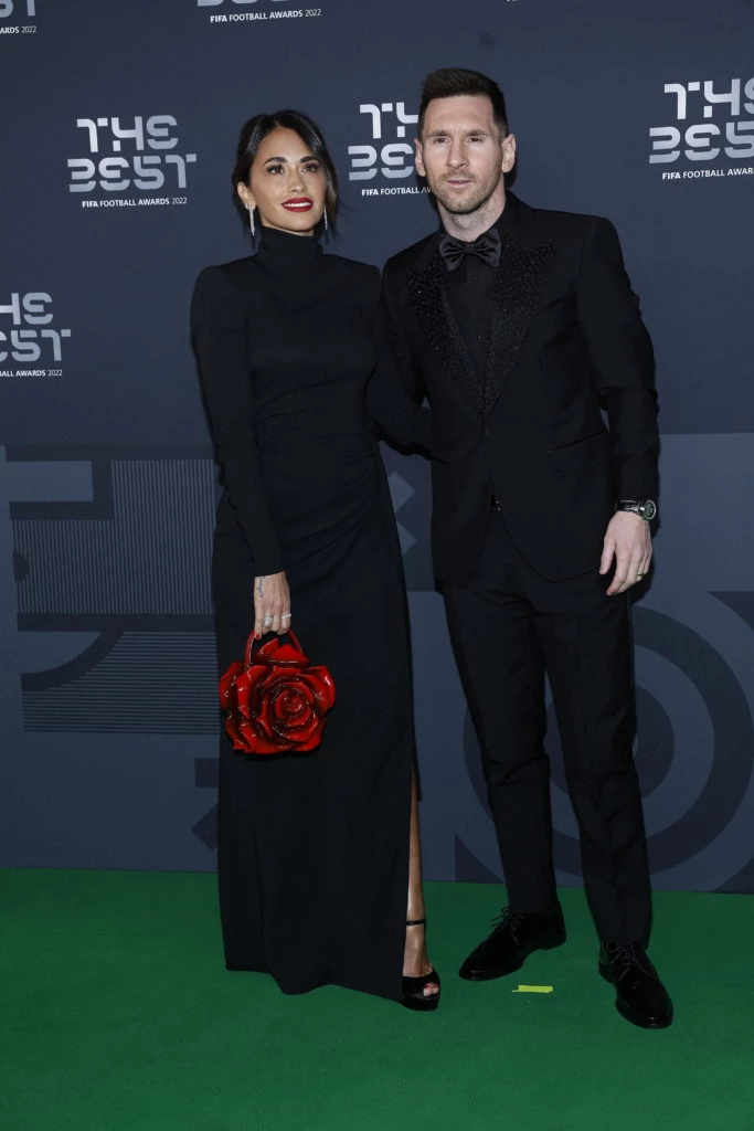 Antonella Roccuzzo y Leo Messi en The Best