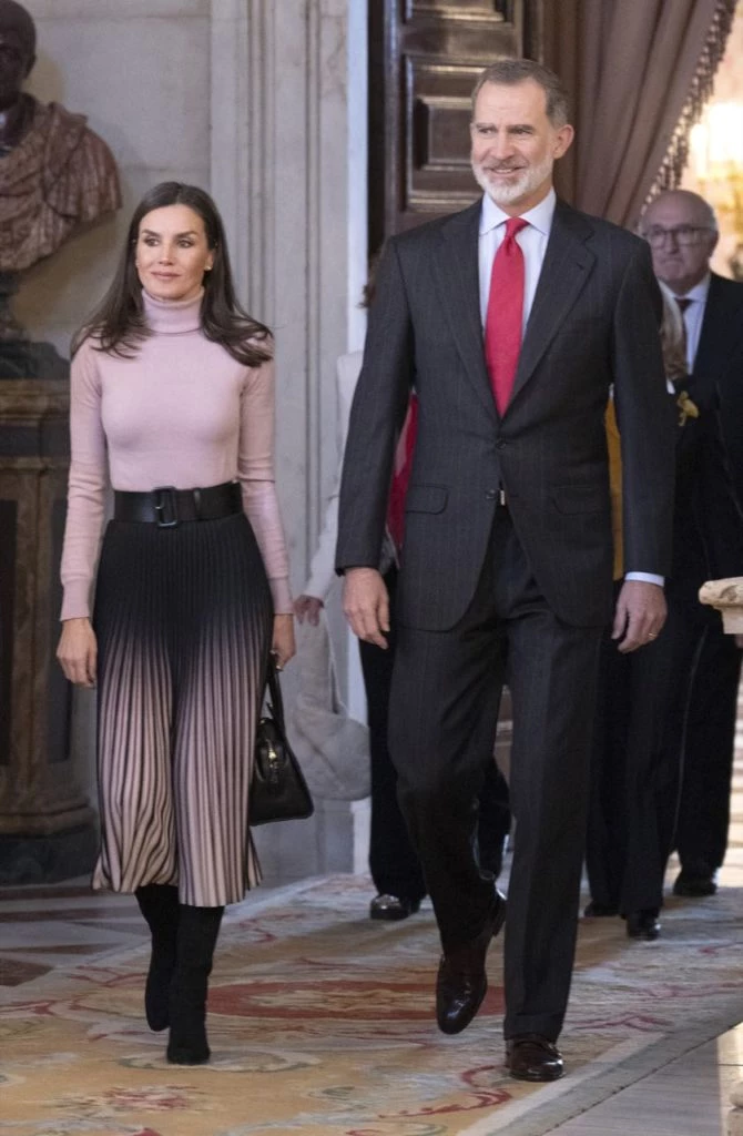 Letizia Ortiz con look rosa
