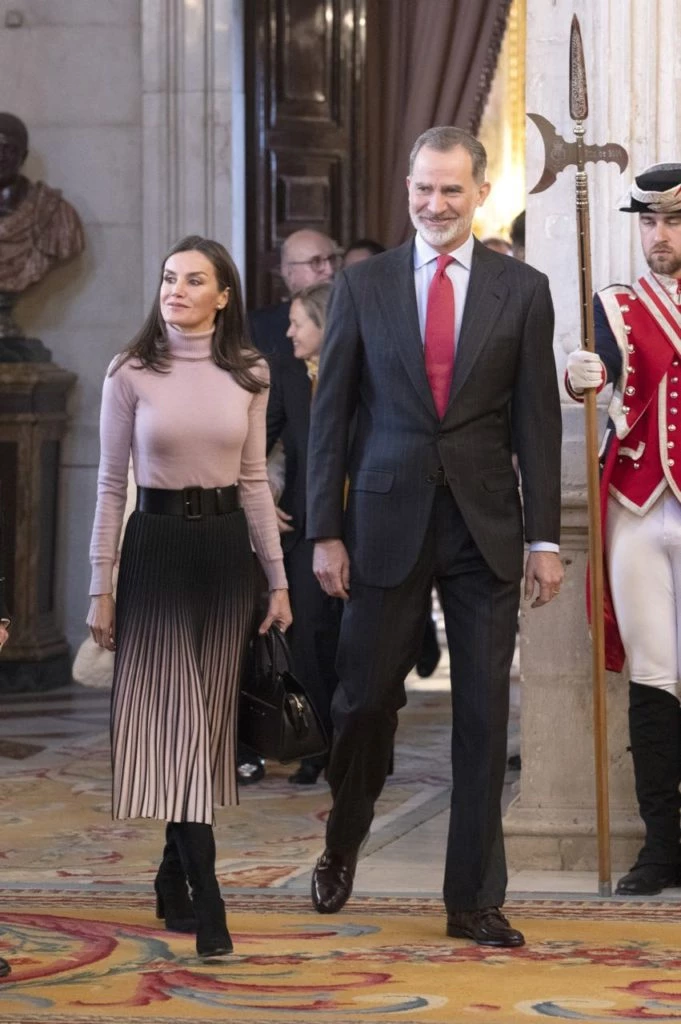 Letizia Ortiz con look rosa