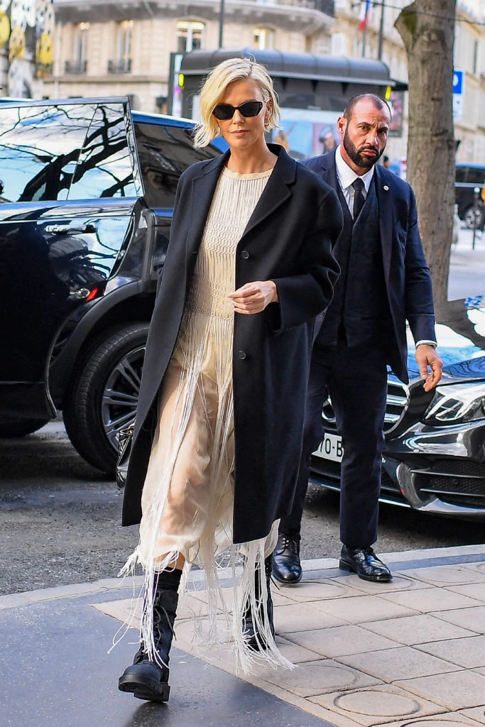 look charlize theron