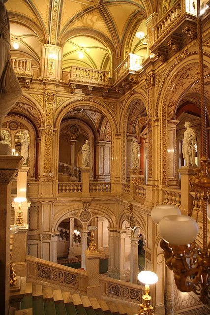  Vienna Opera House