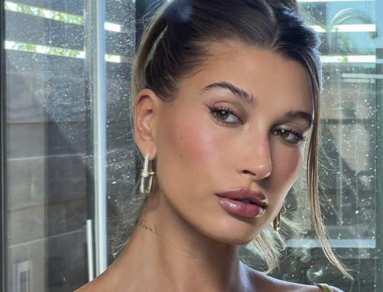 Labios de vidrio, la tendencia de make up que logra volumen al instante