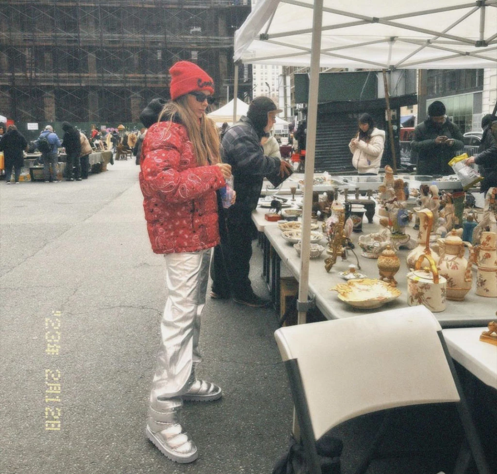 La China Suárez y un look muy cool en Nueva York