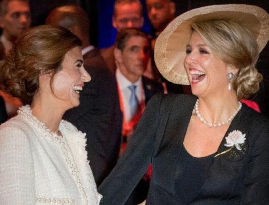 MAxima y Juliana destacada