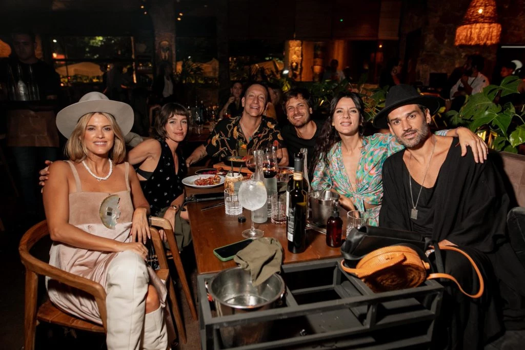 Maria Del Cerro, Cande Vetrano, Nico Vazquez, Andres Gil, Gimena Accardi, Meme Bouquet