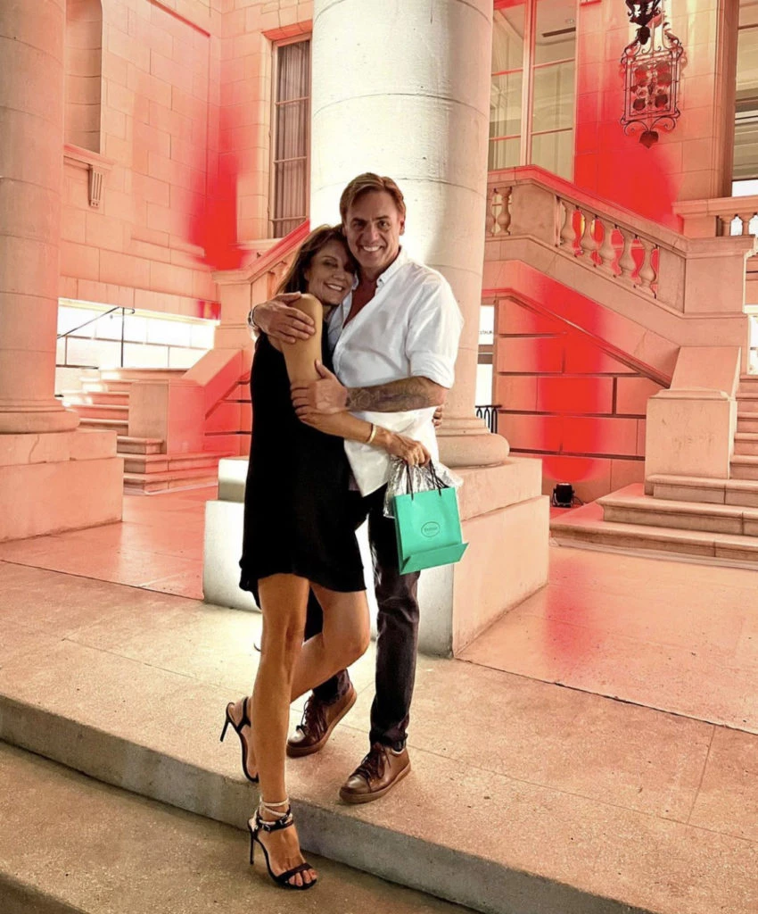 Nequi Galotti y un look muy trendy para celebrar San Valentín en pareja. Foto: Instagram.