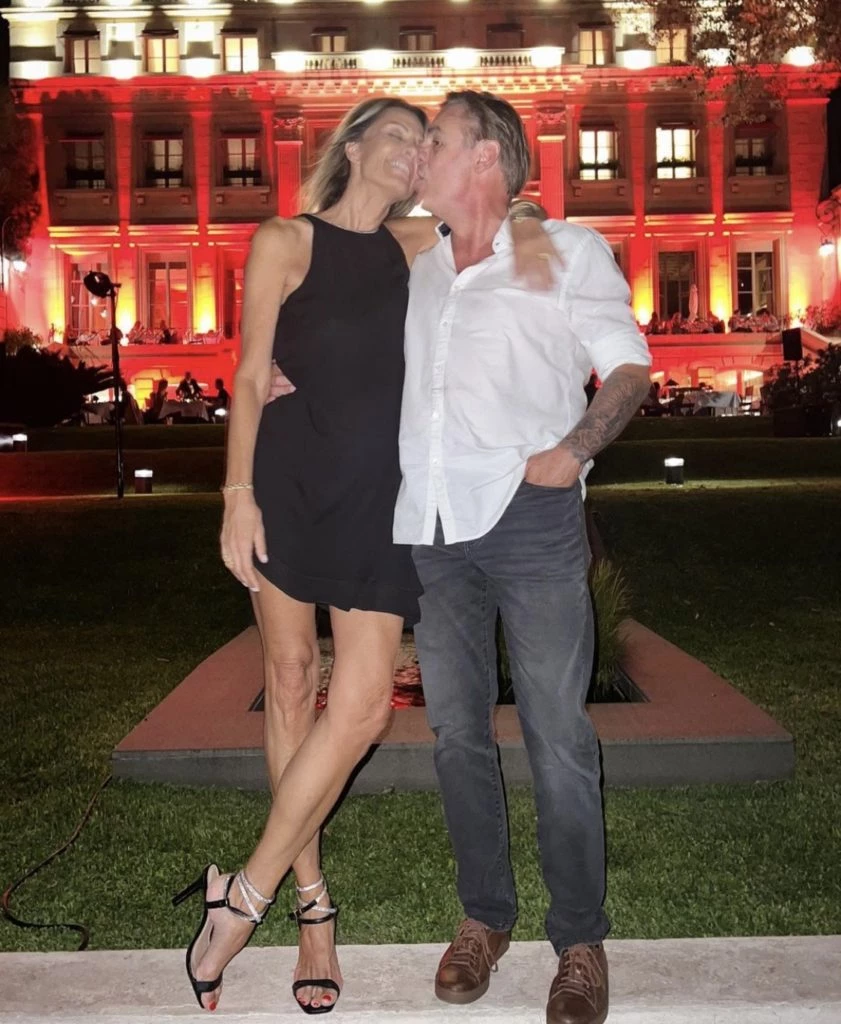 Nequi Galotti y un look muy trendy para celebrar San Valentín en pareja. Foto: Instagram.