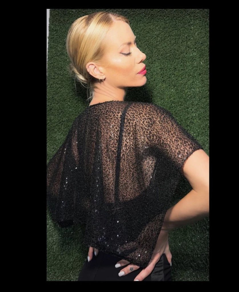 Nicole Neumann y su look total black. Foto: Instagram.