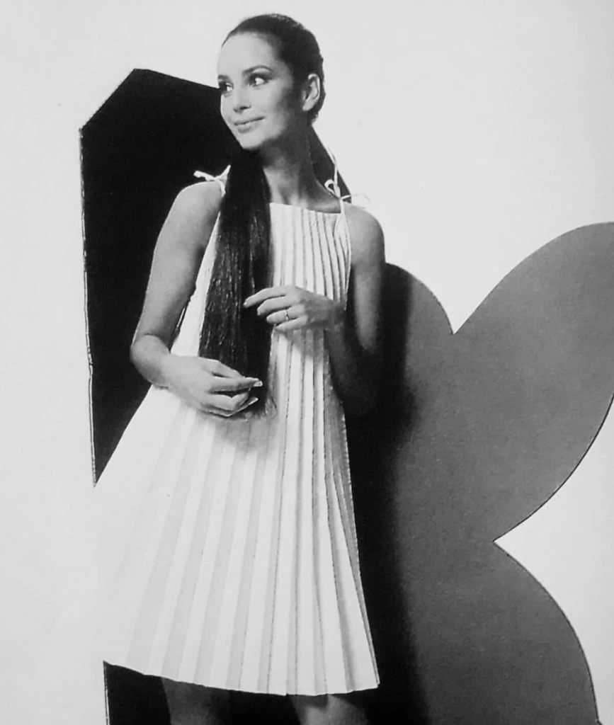 Paco Rabanne vestido de papel plisado