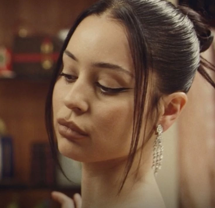 peinado viral del momento estetica y2k