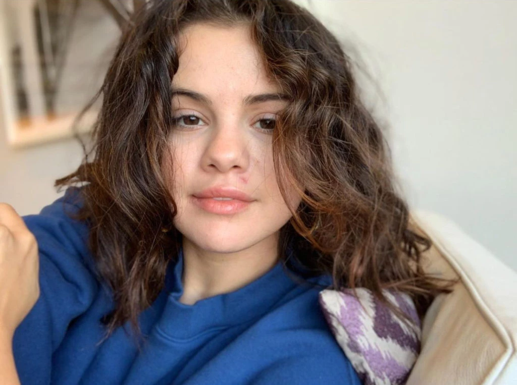 Selena Gomez compartió una foto al natural