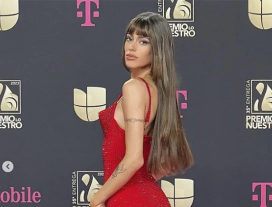 Tini Stoessel impone tendencia con nuevo look en los Premios Lo Nuestro