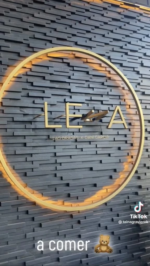 Valeria y Taína en Madrid. Foto: TikTok.