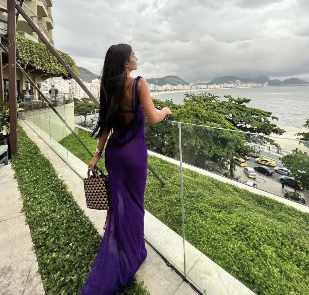 Zaira Nara en Brasil con un look muy sensual. Foto: Instagram.