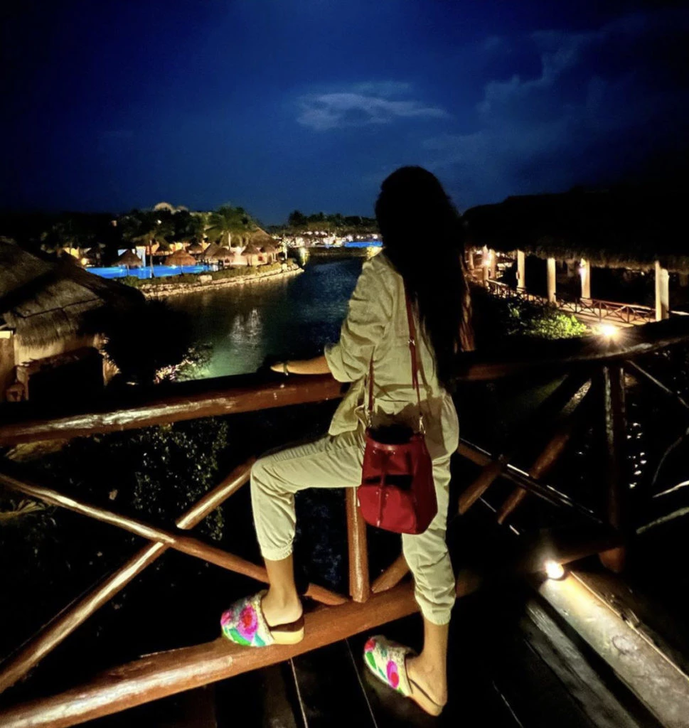 Zaira Nara y sus zuecos en México. Foto: Instagram.