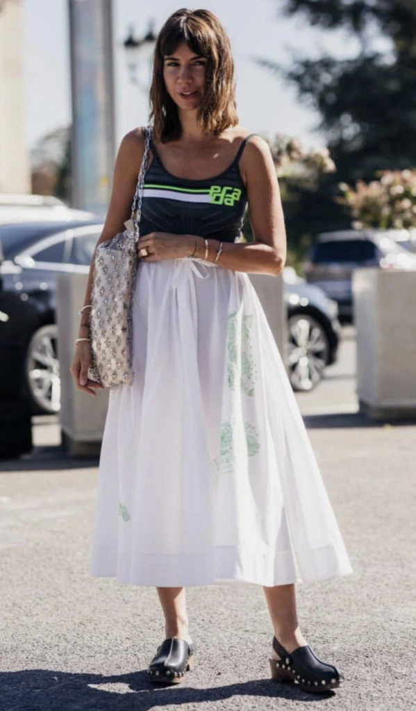 Los zuecos son el calzado más trendy del 2023. Foto: Pinterest.