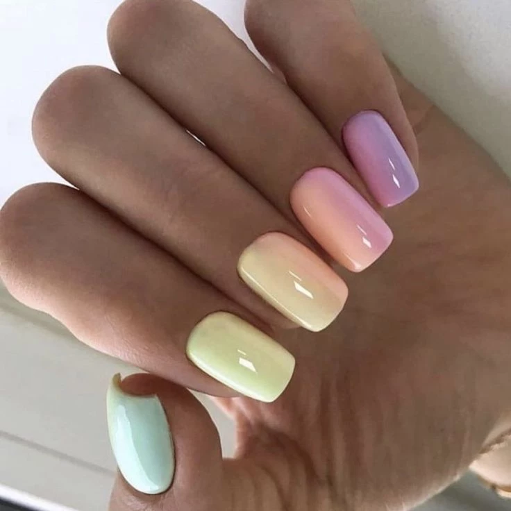 uñas pastel