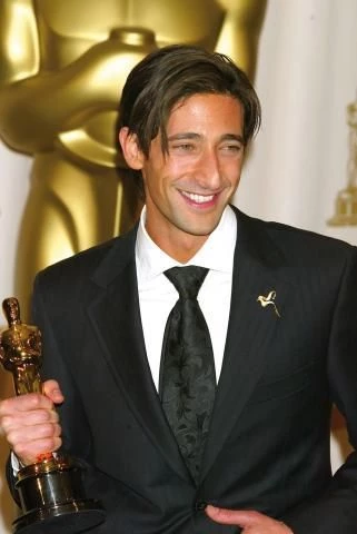 Adrian Brody con el premio oscar