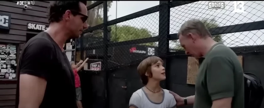 Gonzalo Valenzuela presentó a Alí, Silvestre y Anka, sus hijos