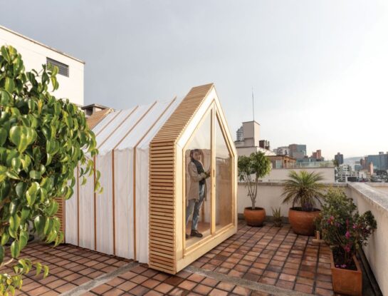 Así es la mini casa "acordeón" diseñada para ampliar espacios