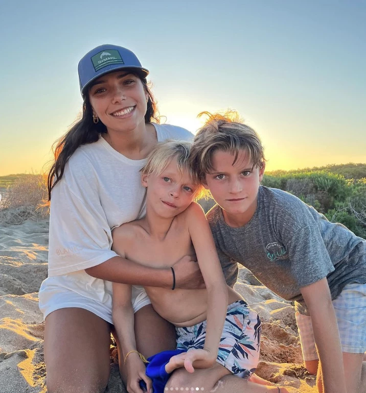 Sol Fernández con sobrinos.