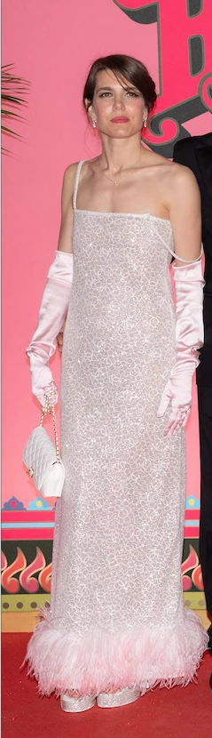 Look Charlotte Casiraghi