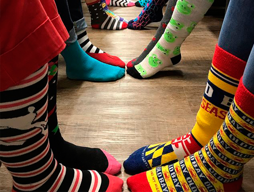 D&iacute;a Mundial del S&iacute;ndrome de Down: por qu&eacute; el 21 de marzo algunas personas  llevan medias de distinto par - Revista Para Ti