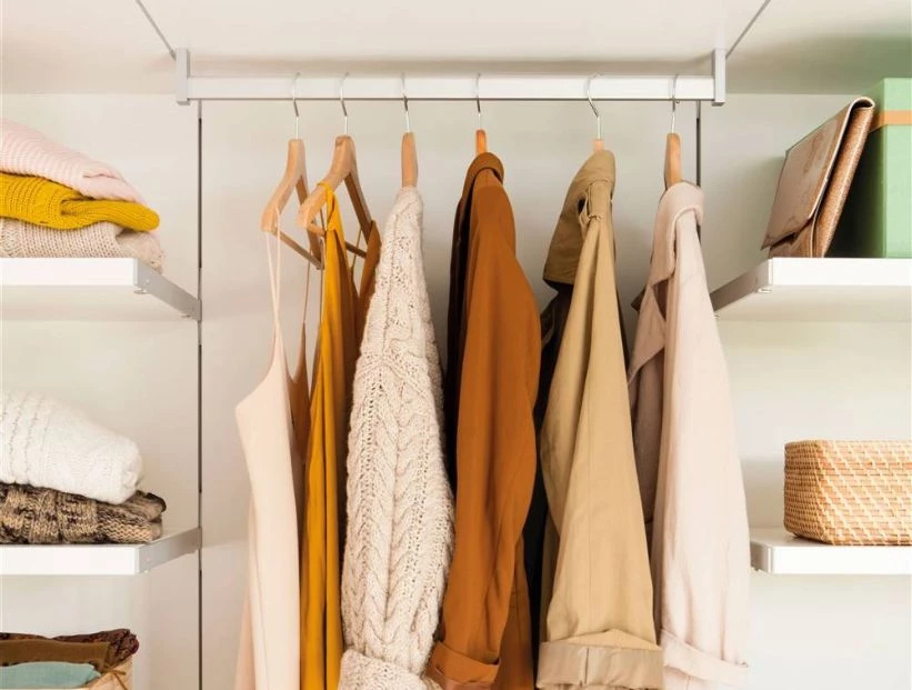 Cómo elegir la percha ideal para cada tipo prenda