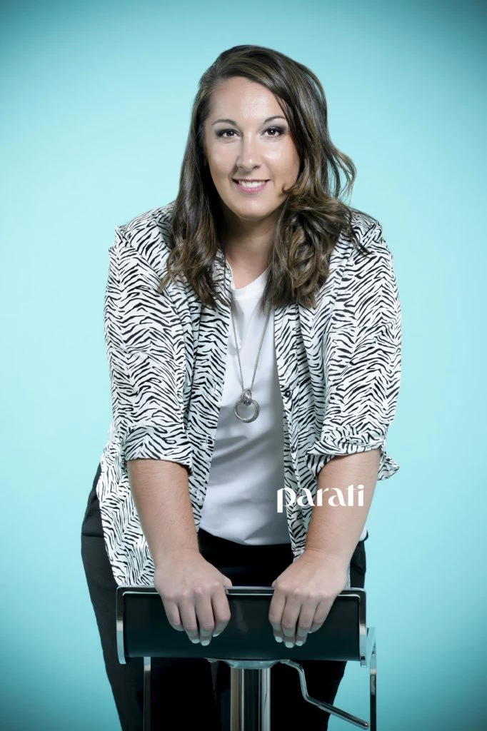 las elegidas valeria llaneza