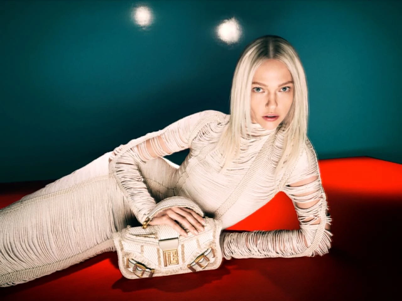 Campaña de la colección primavera verano 2023 de Balmain