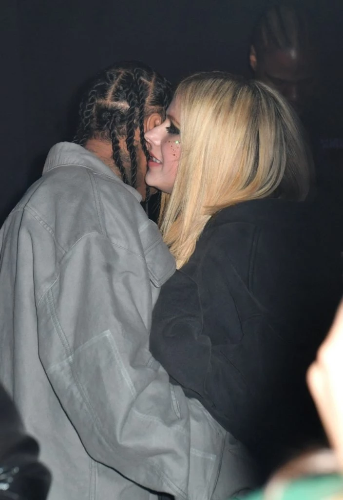 avril lavigne y tyga confirman su romance