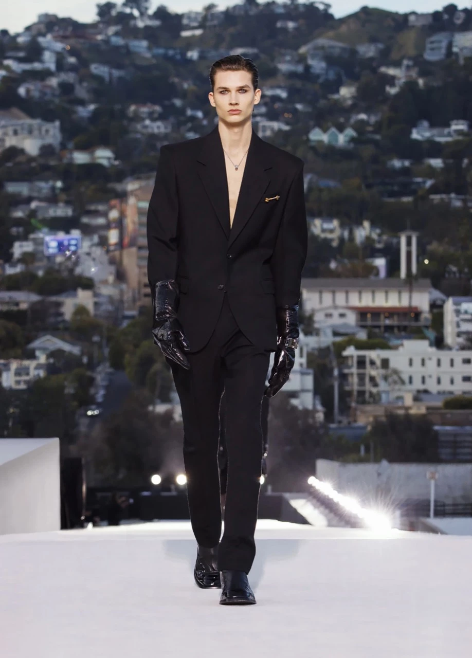Desfile Versace invierno 2023/2024