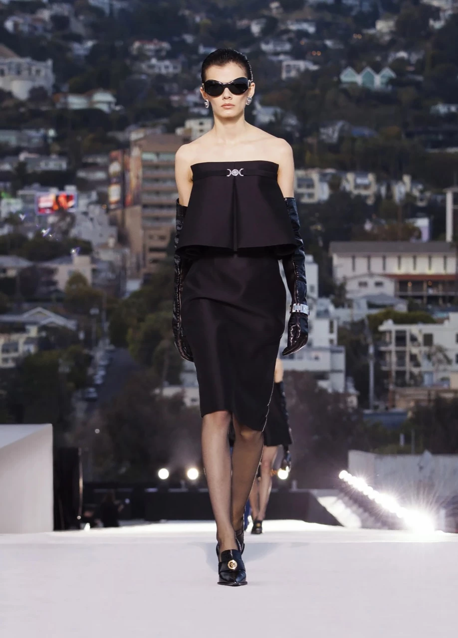 Desfile Versace invierno 2023/2024