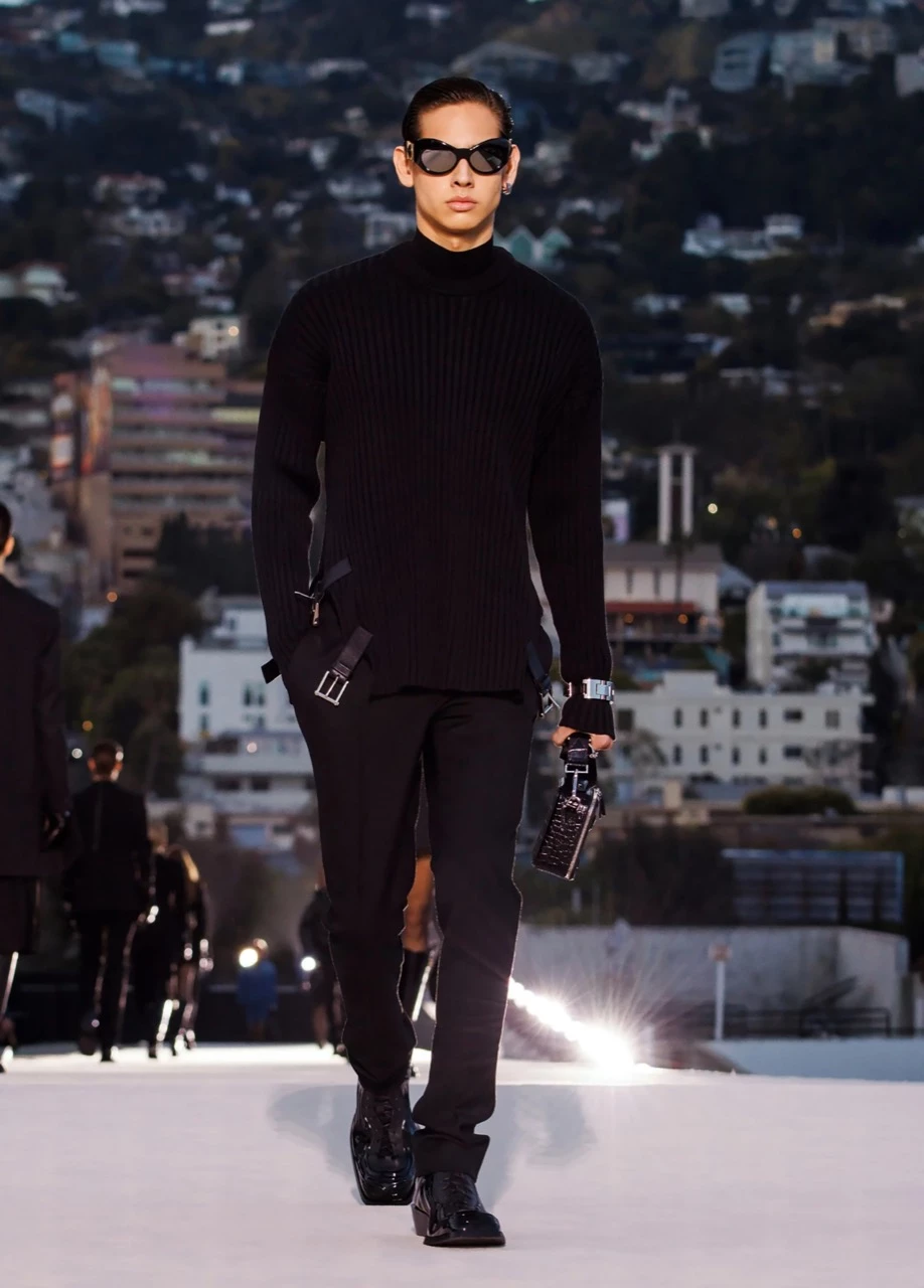 Desfile Versace invierno 2023/2024