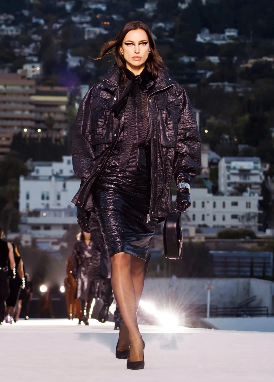 Desfile Versace invierno 2023/2024