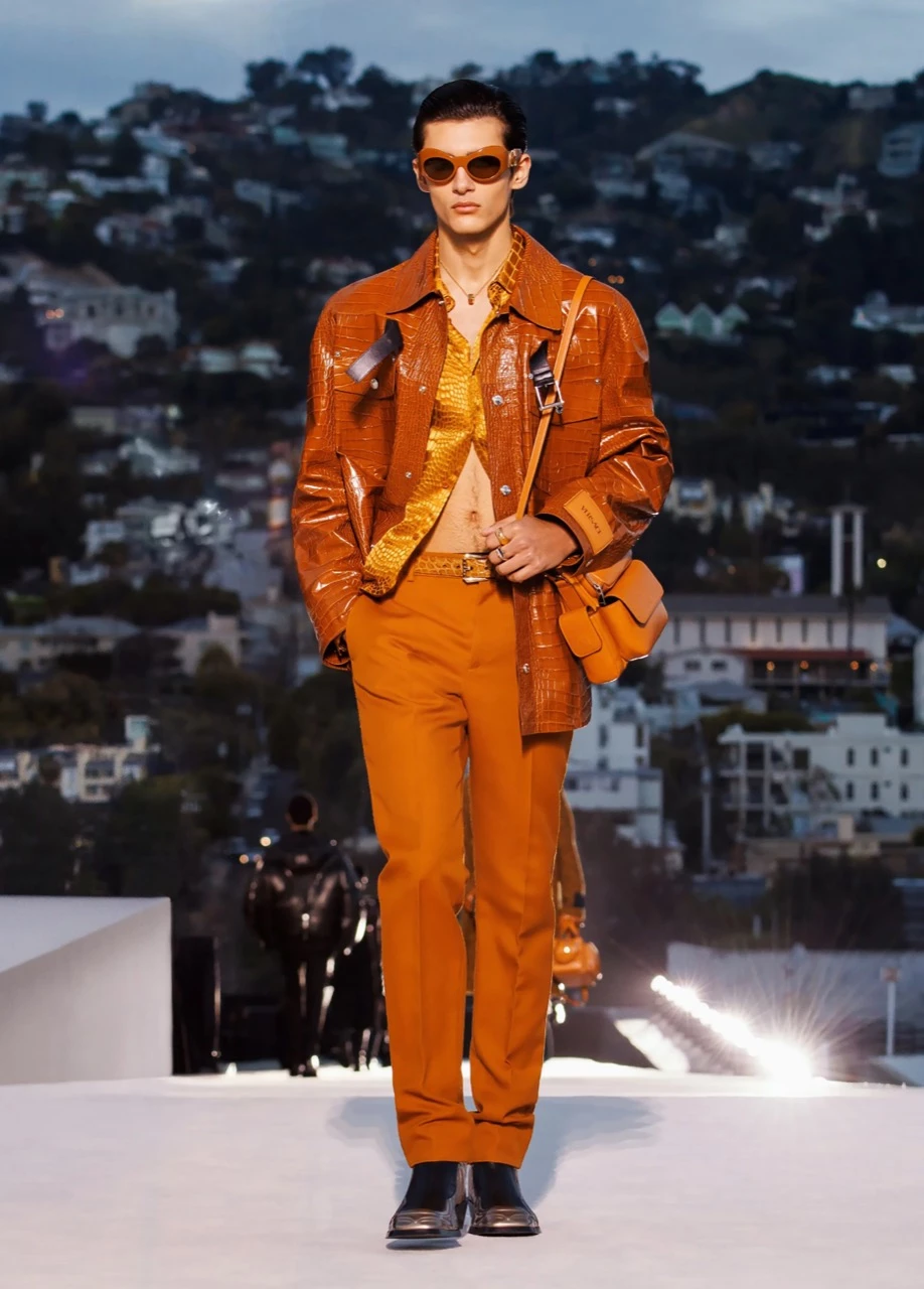 Desfile Versace invierno 2023/2024