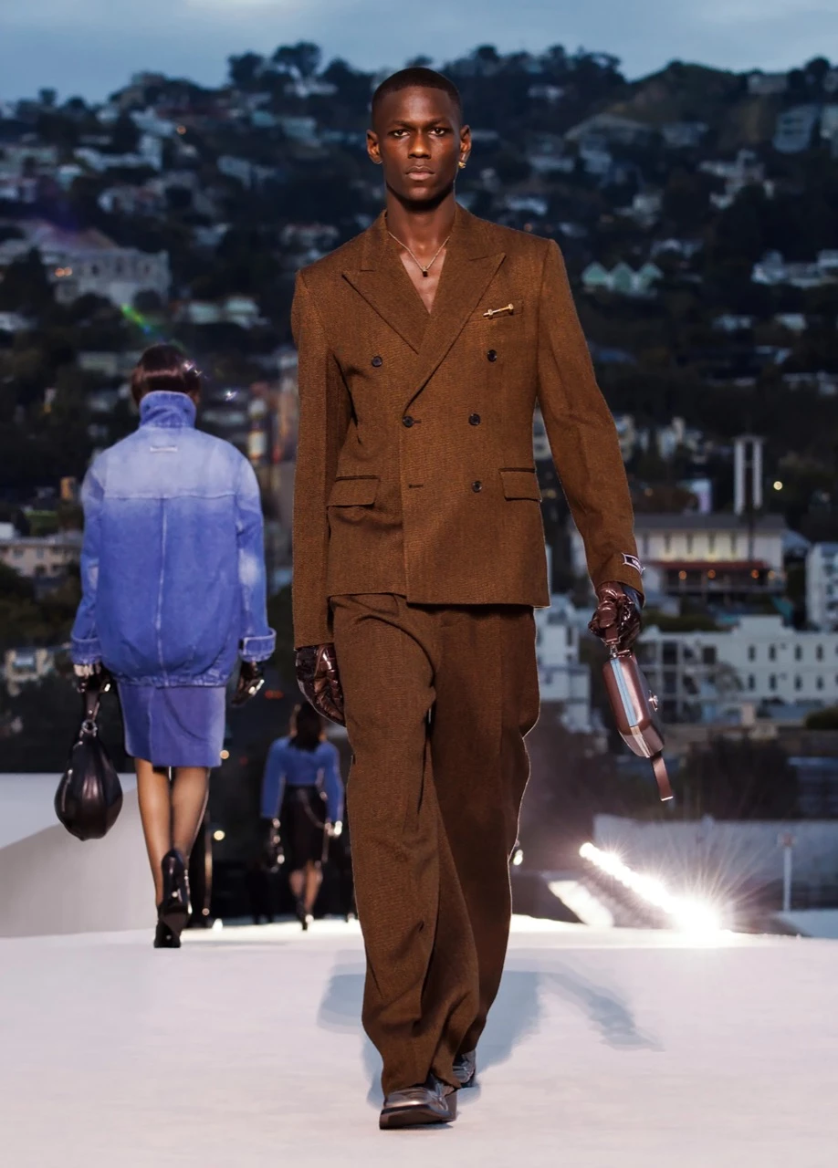 Desfile Versace invierno 2023/2024