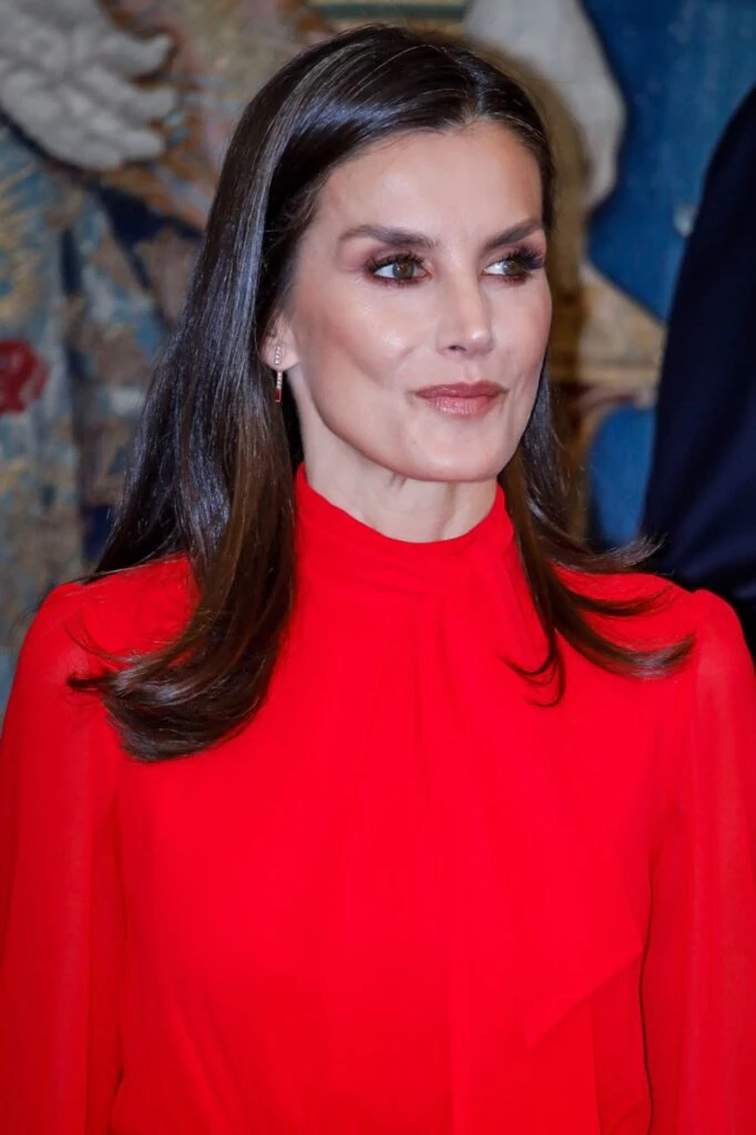 Look lady de Letizia en color rojo