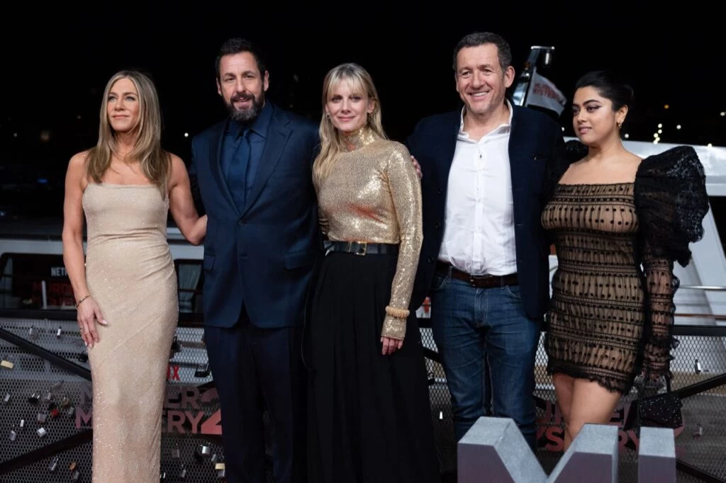 look jennifer aniston