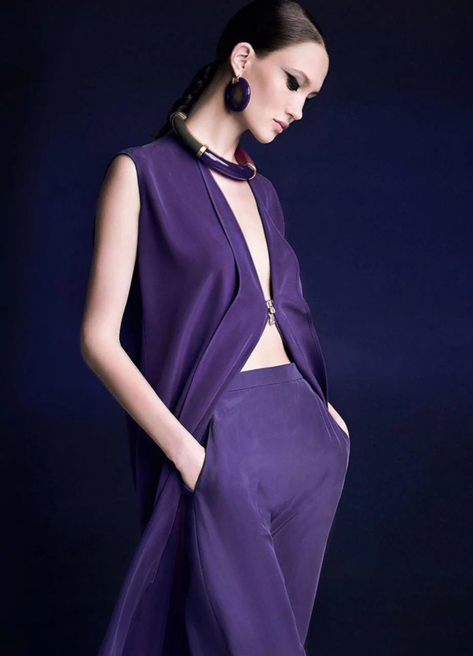 Giorgio Armani presentó su colección primavera verano 2023.