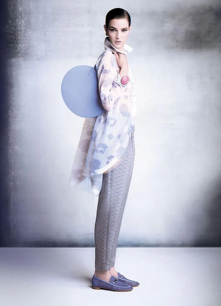 Giorgio Armani presentó su colección primavera verano 2023.